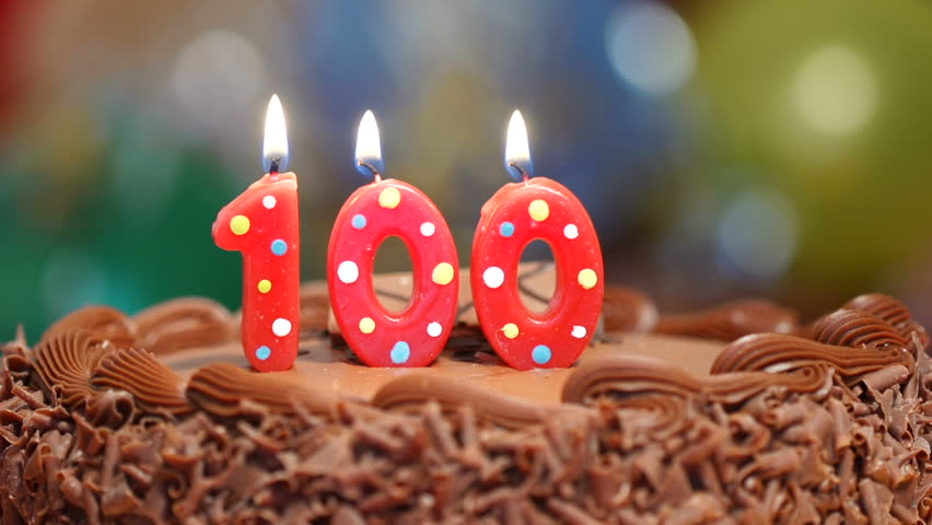 Tweeling viert samen honderdste verjaardag 10