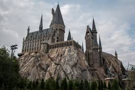 Laten we beginnen met een makkelijke.. Naar welke school ging Harry Potter? 9