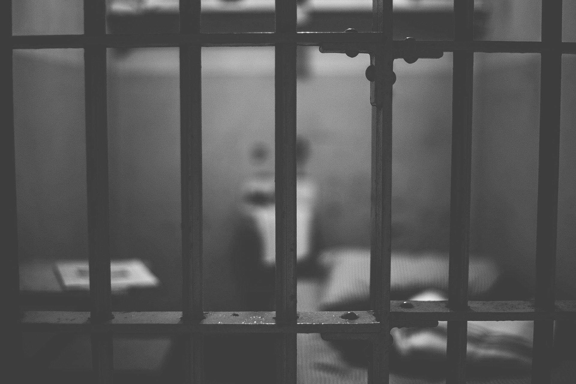 Gevangen krijgen telefoon en eigen celsleutel 17