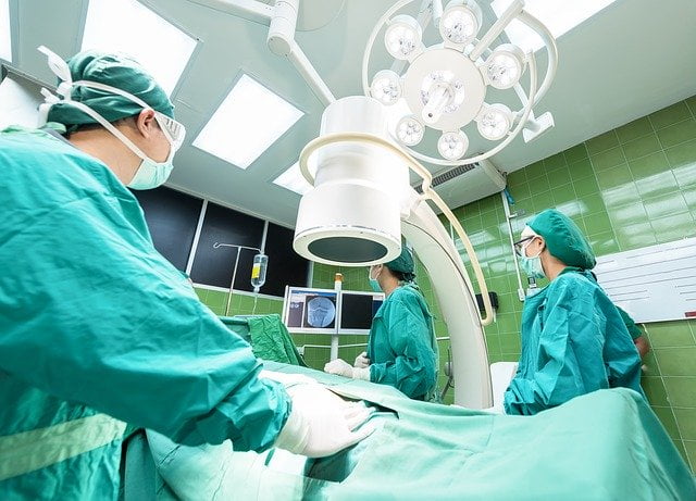 Gruwelijke waar gebeurde medische verhalen uit de operatiekamer 22