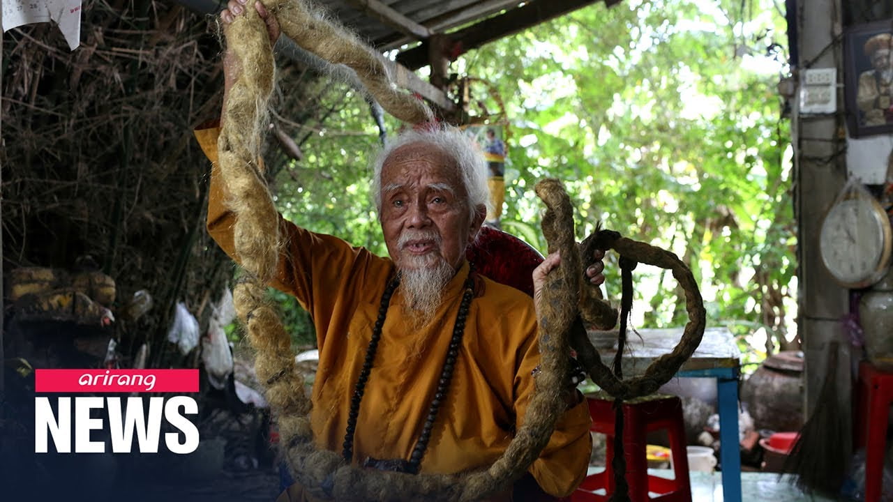 Vietnamese man al 80 jaar niet naar de kapper geweest 11