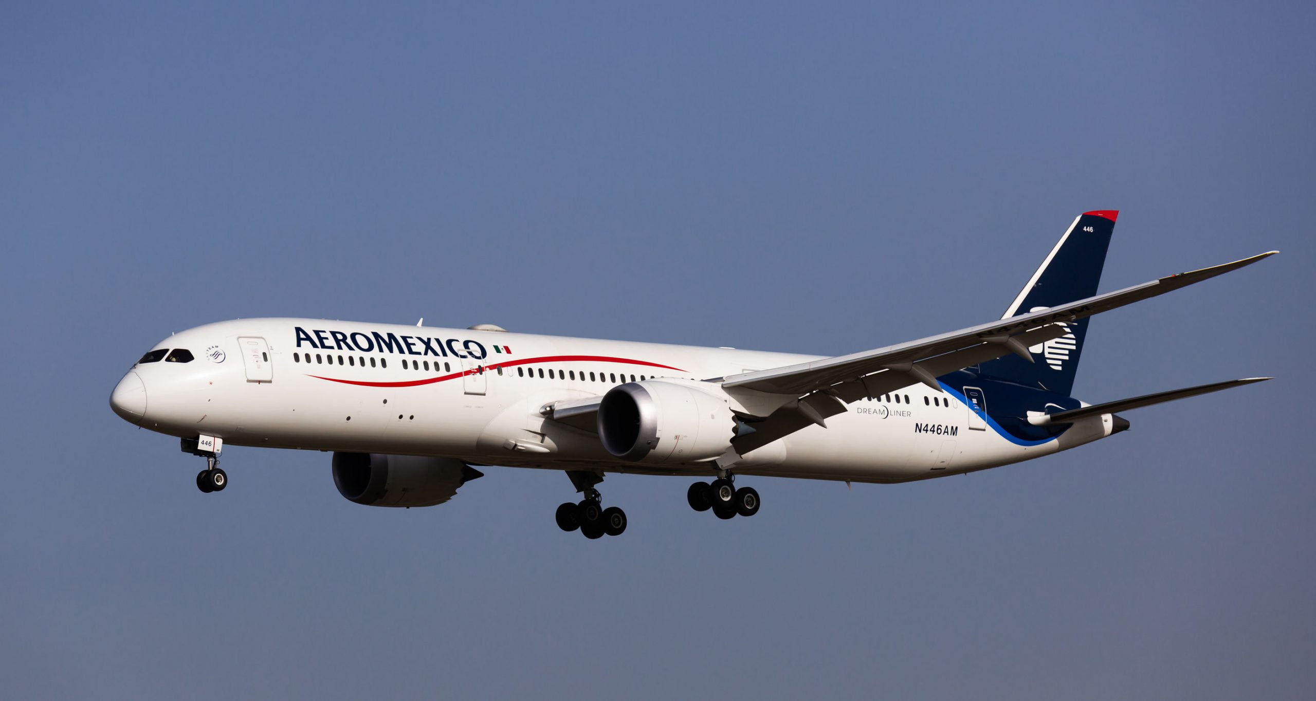 Nederlandse luchtverkeersleiding krijgt vreemd verzoek van AeroMexico piloten 12