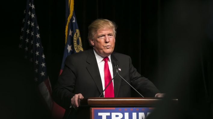 Lege schappen in supermarkten