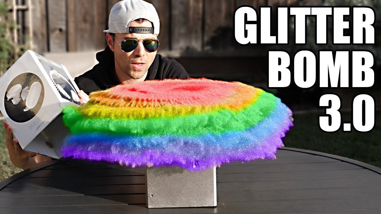 Video: YouTuber prankt dieven met glitterbom 11