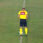 Video: Scheidsrechter plast in zijn broek op het voetbalveld 18