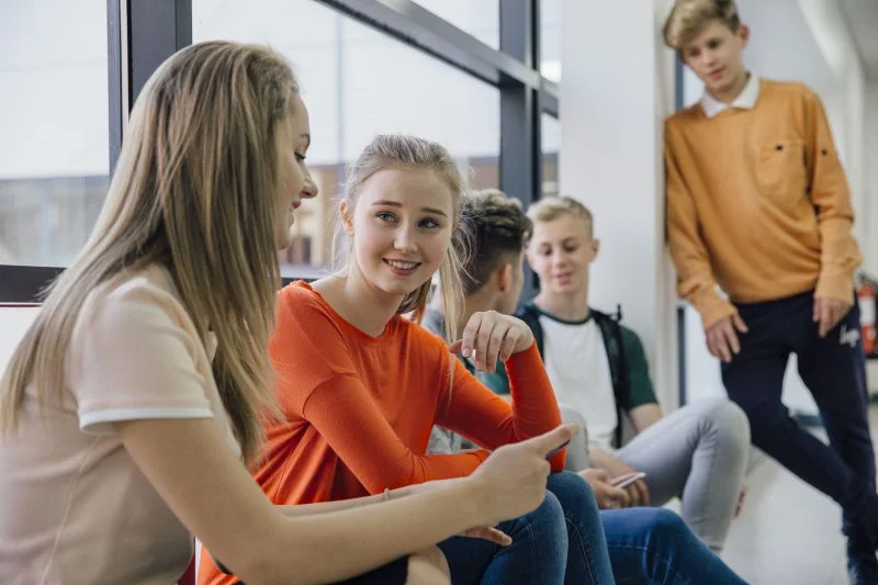 Poll: Welk schoolvak vind je leuker? 25