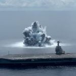 Video: Amerikaanse marine test nieuw vliegdekschip met enorme bom 17