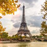 Video: Man steekt Seine over op 70 meter hoogte vanaf de Eiffeltoren 17