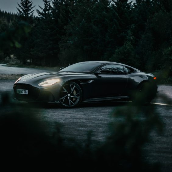 Aston Martin 25
