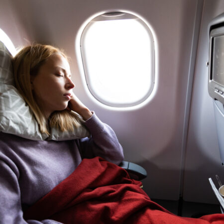 tips slapen in het vliegtuig