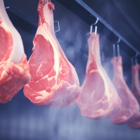Nederlanders consumeren jaarlijks gemiddeld 75 kilo vlees 17