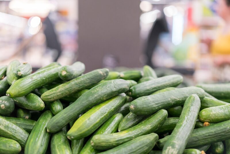 Chef deelt opmerkelijke nieuwe manier om komkommers wekenlang vers te bewaren 22