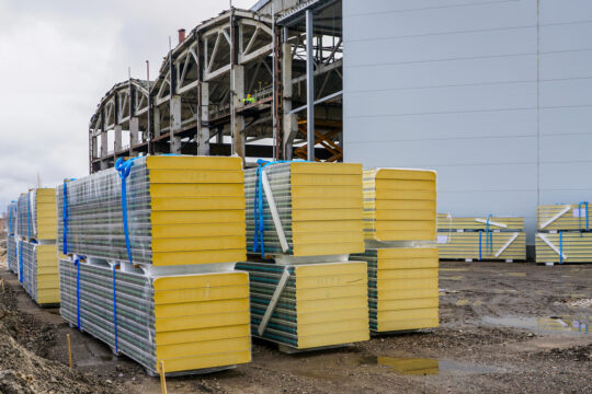 Waarom sandwichpanelen de toekomst van duurzaam bouwen zijn 28